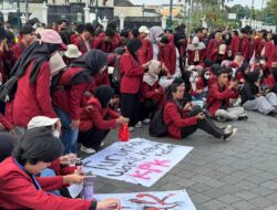 Polda DIY dan Polresta Yogyakarta Berikan Pelayanan Aksi Mahasiswa di Titik Nol Kilometer