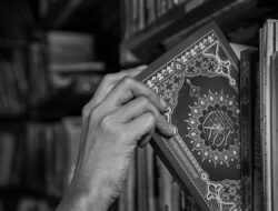 Teks Doa Akhir Tahun Islam Lengkap Arab, Latin, Arti, serta Tata Cara Membacanya Jelang Tahun Baru Hijriah 1448 H