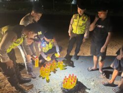 Polres Bantul Sita 60 Botol Miras Ilegal dari Tiga Lokasi dalam Semalam, Tiga Pelaku Diamankan