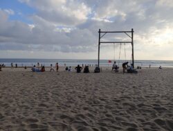 Menelisik Pantai Petitenget yang Ikonik di Bali